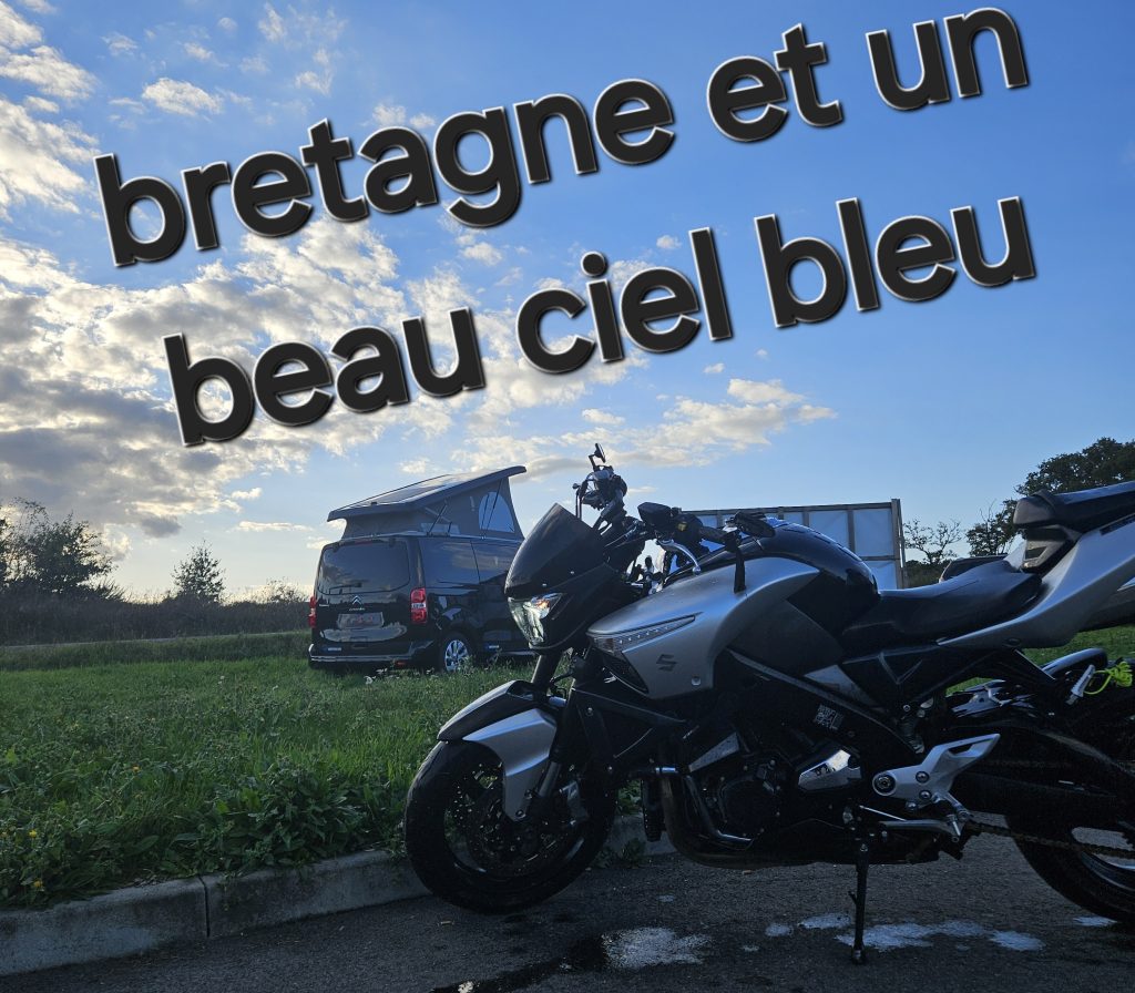 Road trip moto en Bretagne – 2558 km en Suzuki B-King 1340, tour complet de la Bretagne, côte de granit rose, Saint-Malo, paysages à couper le souffle, octobre 2024.